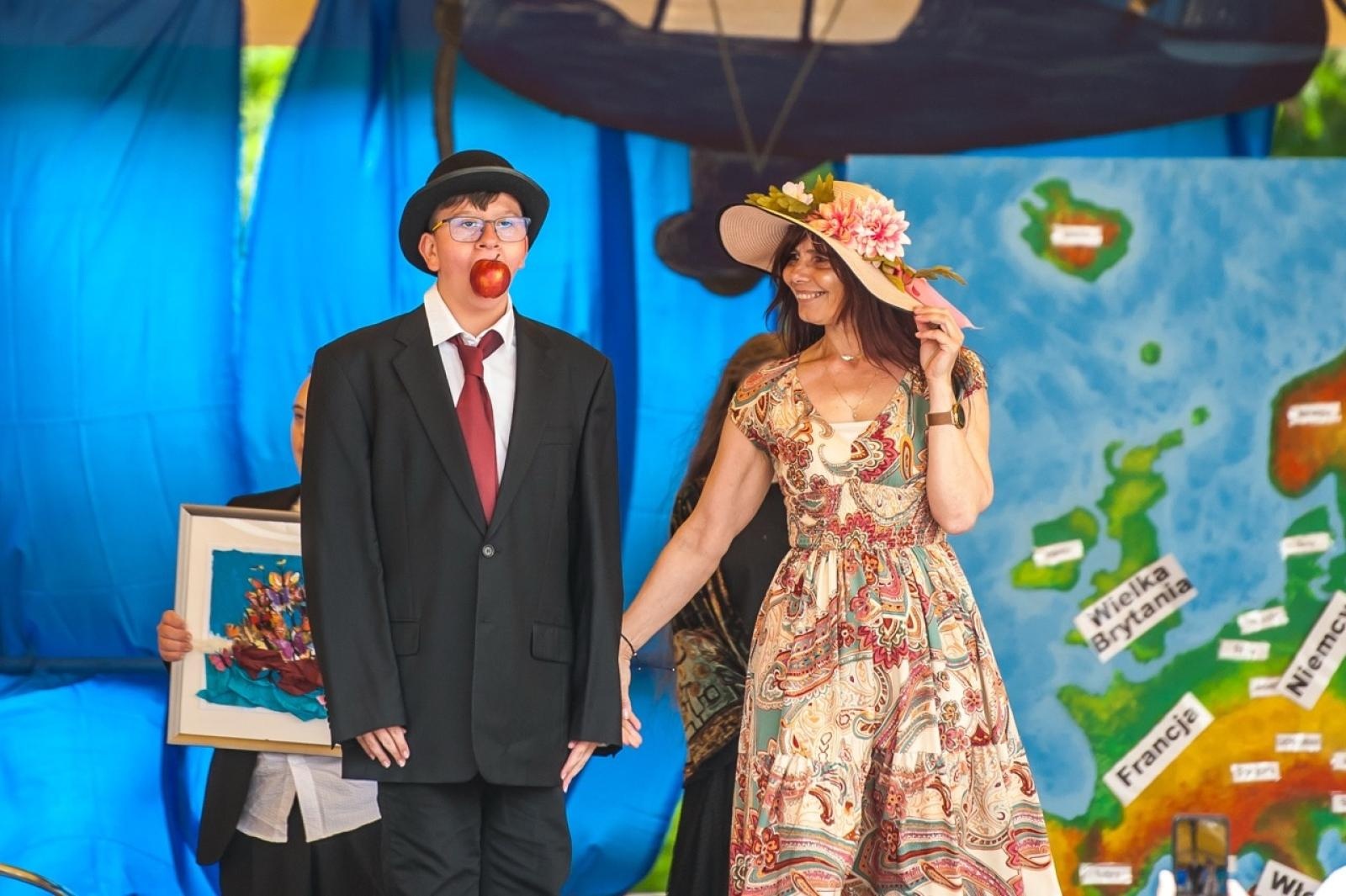 Zdjęcie w galerii na portalu naszraciborz.pl: Europejska mozaika talentów na dziedzińcu Zamku Piastowskiego [FOTO i WIDEO] wiadomości z regionu