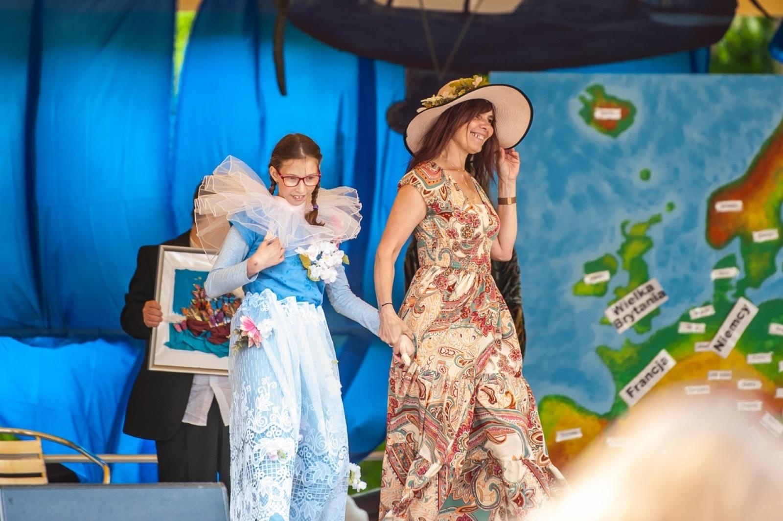 Zdjęcie w galerii na portalu naszraciborz.pl: Europejska mozaika talentów na dziedzińcu Zamku Piastowskiego [FOTO i WIDEO] wiadomości z regionu