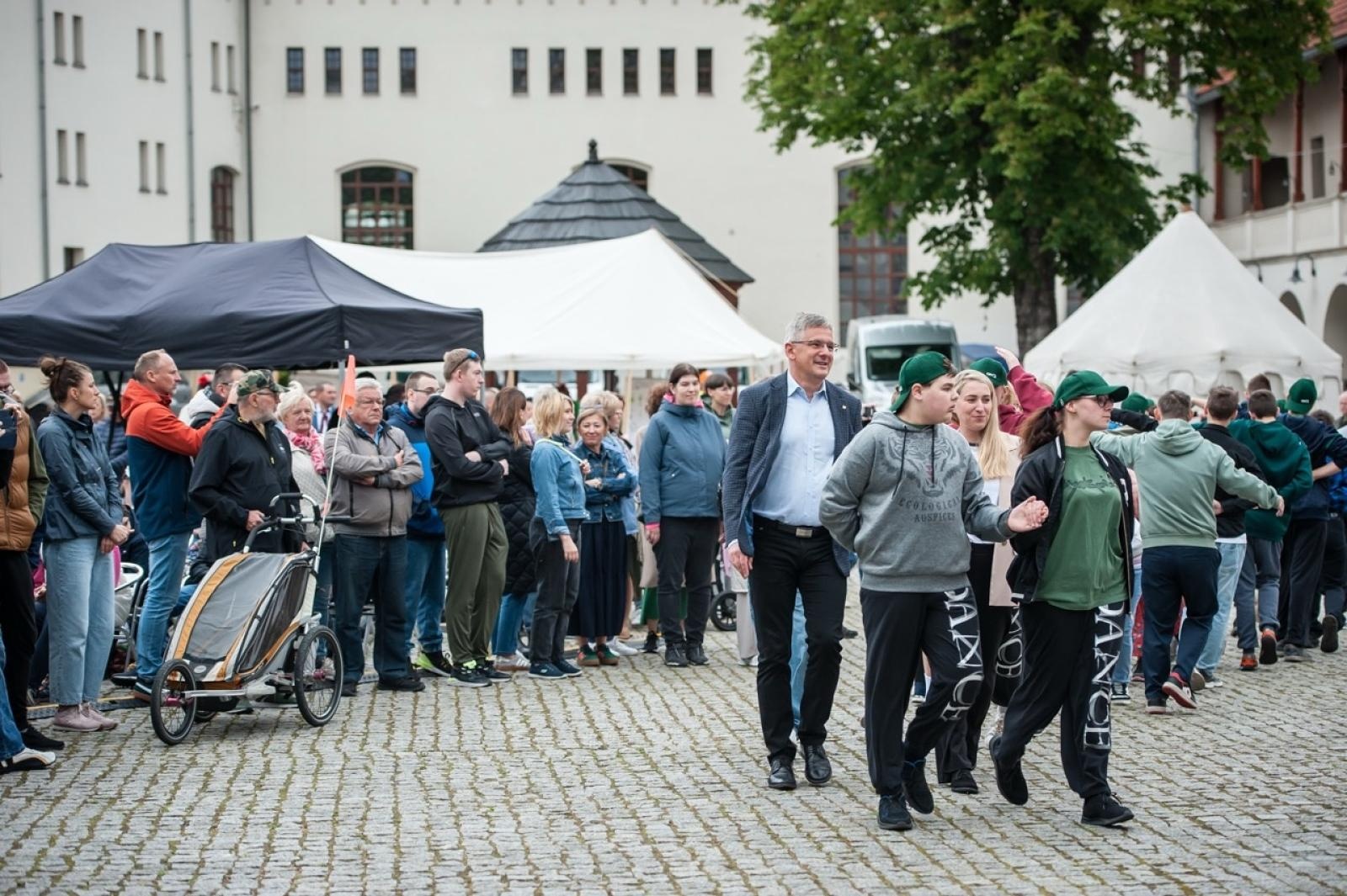 Zdjęcie w galerii na portalu naszraciborz.pl: Europejska mozaika talentów na dziedzińcu Zamku Piastowskiego [FOTO i WIDEO] wiadomości z regionu