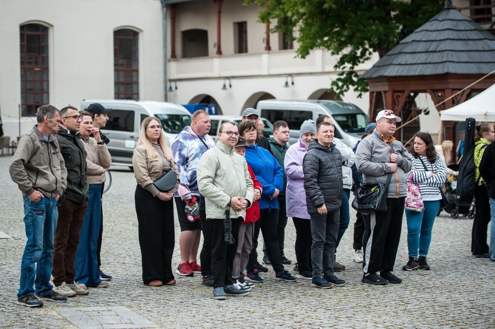 Zdjęcie w galerii na portalu naszraciborz.pl: Europejska mozaika talentów na dziedzińcu Zamku Piastowskiego [FOTO i WIDEO] wiadomości z regionu