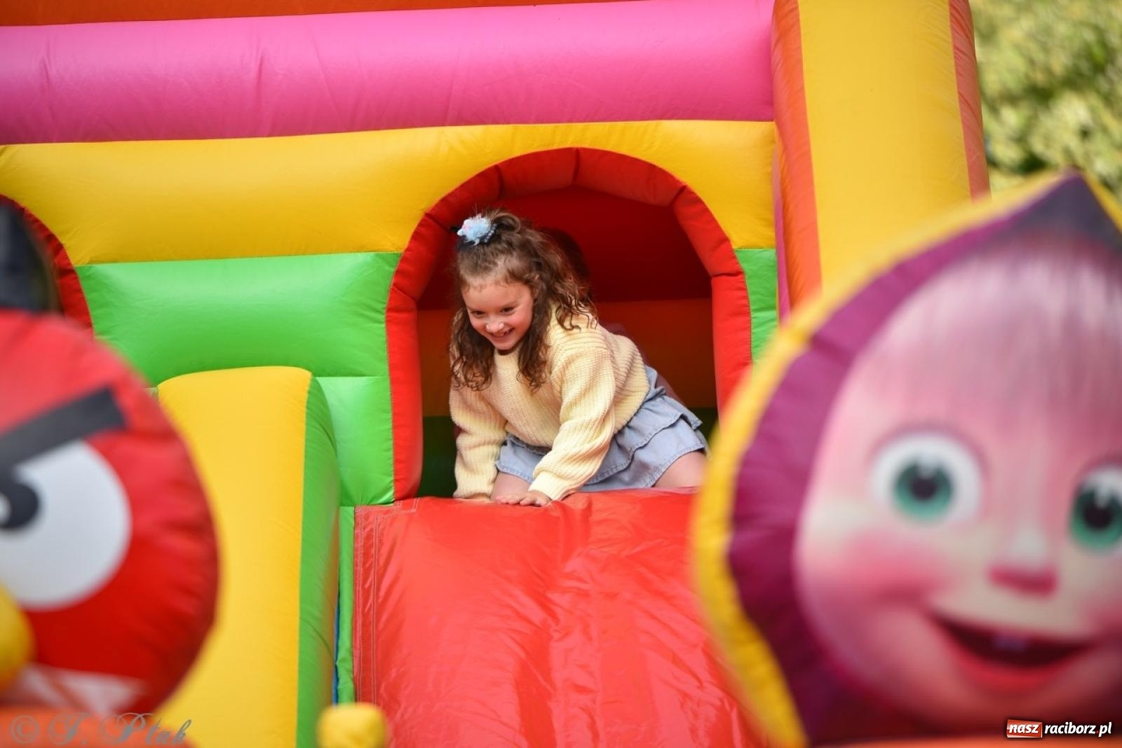 Zdjęcie w galerii na portalu naszraciborz.pl: Rodzinna atmosfera na festynie Przedszkola nr 13 w Raciborzu [FOTO i WIDEO] wiadomości z regionu