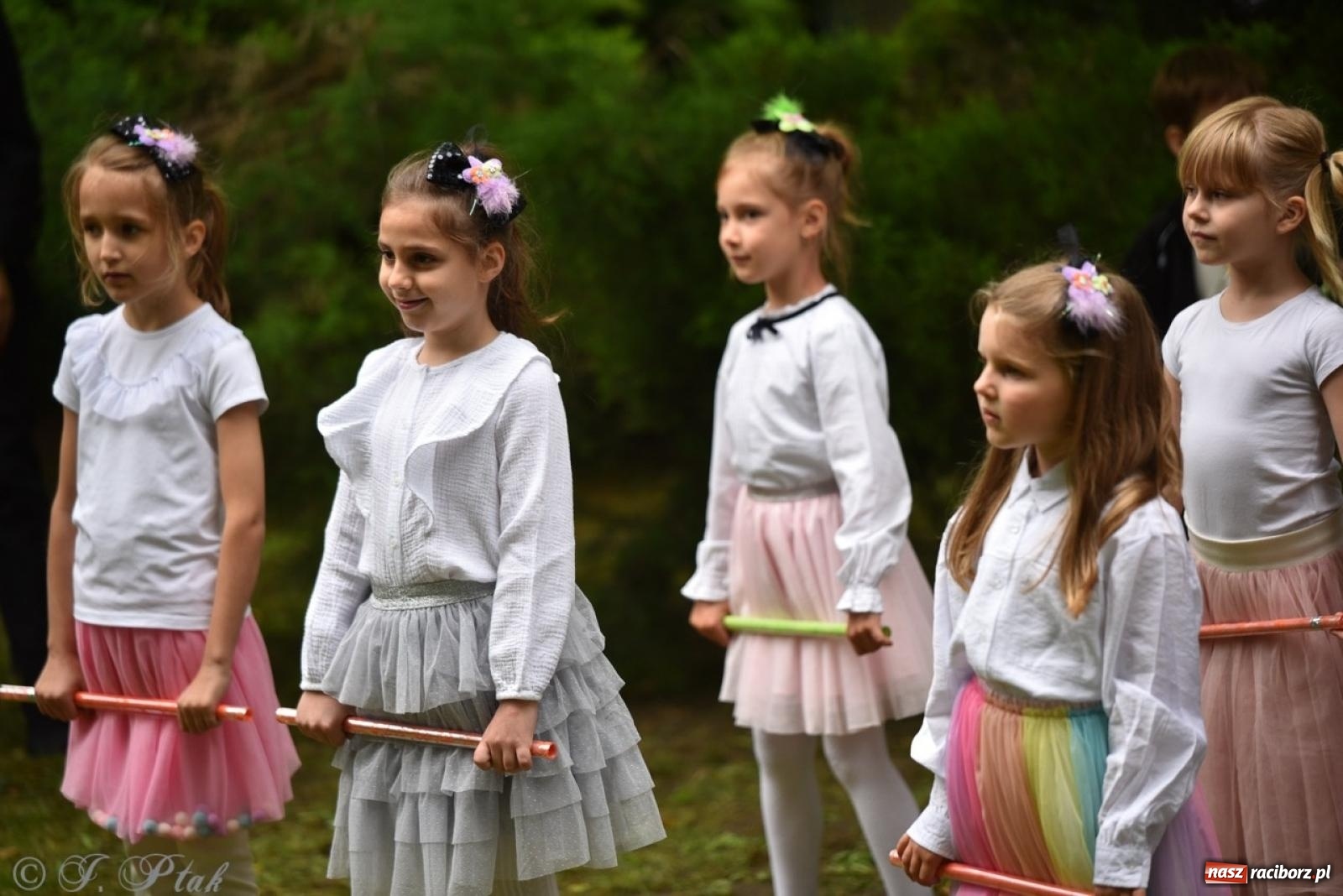Zdjęcie w galerii na portalu naszraciborz.pl: Rodzinna atmosfera na festynie Przedszkola nr 13 w Raciborzu [FOTO i WIDEO] wiadomości z regionu