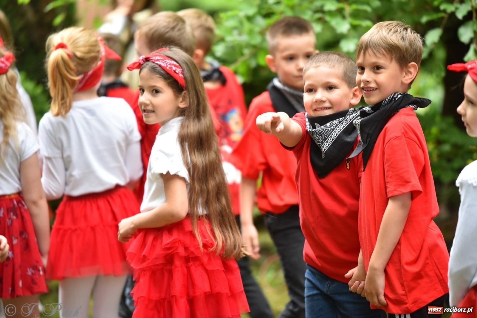 Zdjęcie w galerii na portalu naszraciborz.pl: Rodzinna atmosfera na festynie Przedszkola nr 13 w Raciborzu [FOTO i WIDEO] wiadomości z regionu