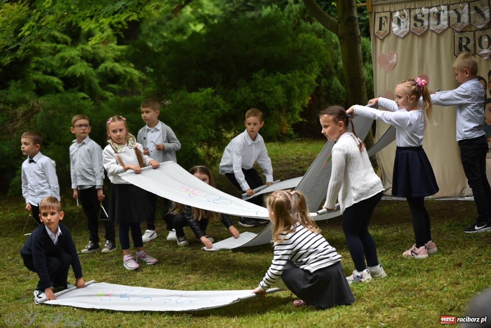Zdjęcie w galerii na portalu naszraciborz.pl: Rodzinna atmosfera na festynie Przedszkola nr 13 w Raciborzu [FOTO i WIDEO] wiadomości z regionu