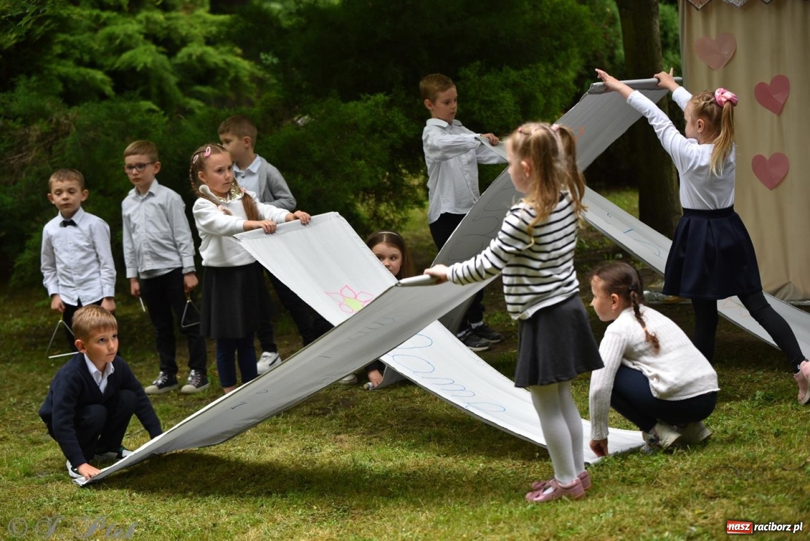 Zdjęcie w galerii na portalu naszraciborz.pl: Rodzinna atmosfera na festynie Przedszkola nr 13 w Raciborzu [FOTO i WIDEO] wiadomości z regionu
