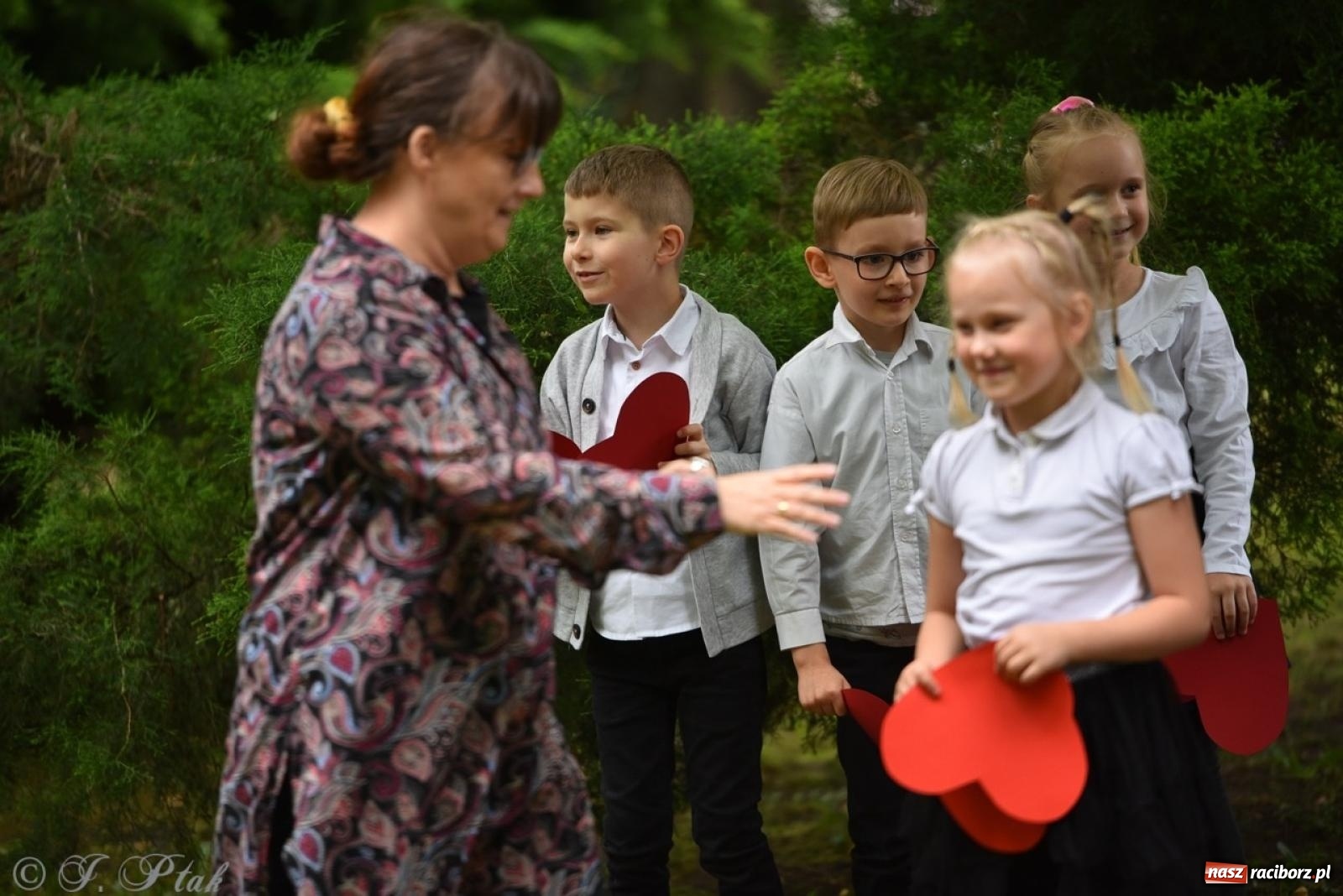 Zdjęcie w galerii na portalu naszraciborz.pl: Rodzinna atmosfera na festynie Przedszkola nr 13 w Raciborzu [FOTO i WIDEO] wiadomości z regionu