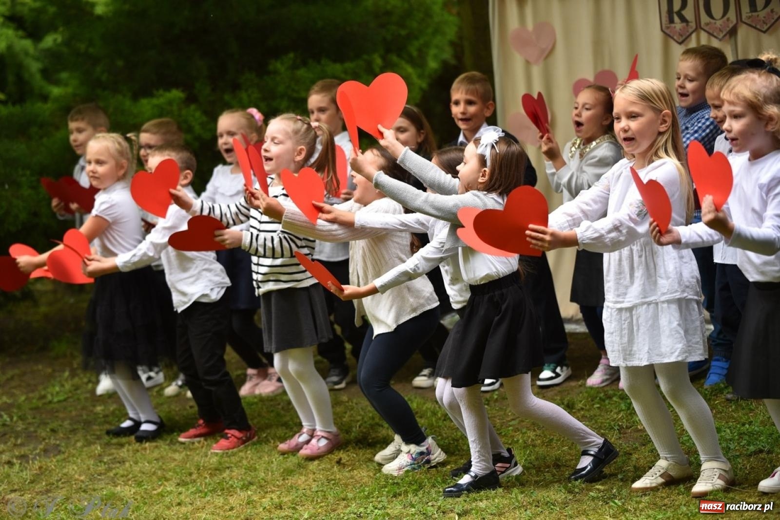 Zdjęcie w galerii na portalu naszraciborz.pl: Rodzinna atmosfera na festynie Przedszkola nr 13 w Raciborzu [FOTO i WIDEO] wiadomości z regionu
