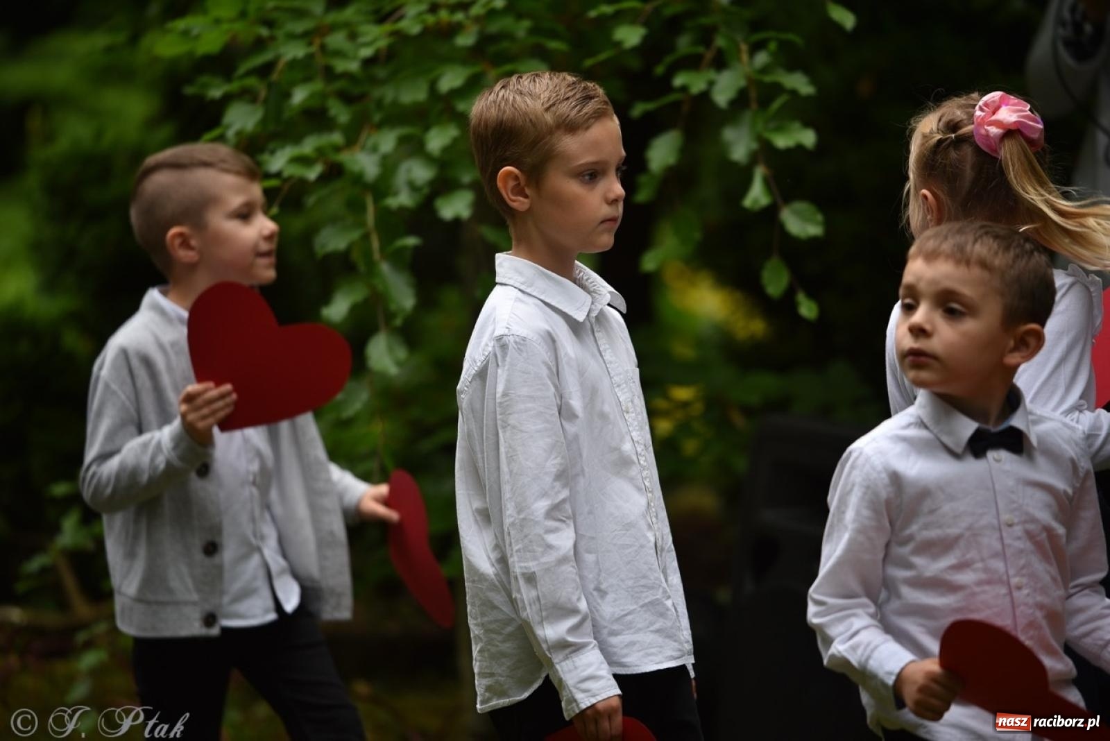 Zdjęcie w galerii na portalu naszraciborz.pl: Rodzinna atmosfera na festynie Przedszkola nr 13 w Raciborzu [FOTO i WIDEO] wiadomości z regionu