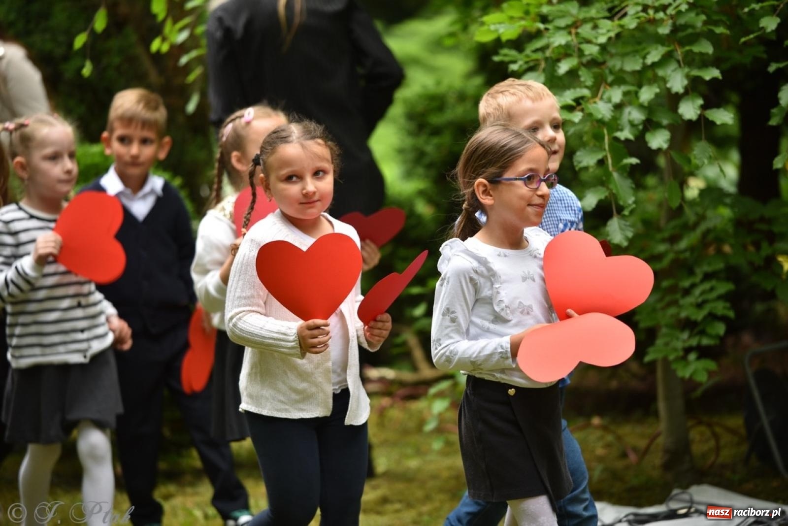 Zdjęcie w galerii na portalu naszraciborz.pl: Rodzinna atmosfera na festynie Przedszkola nr 13 w Raciborzu [FOTO i WIDEO] wiadomości z regionu