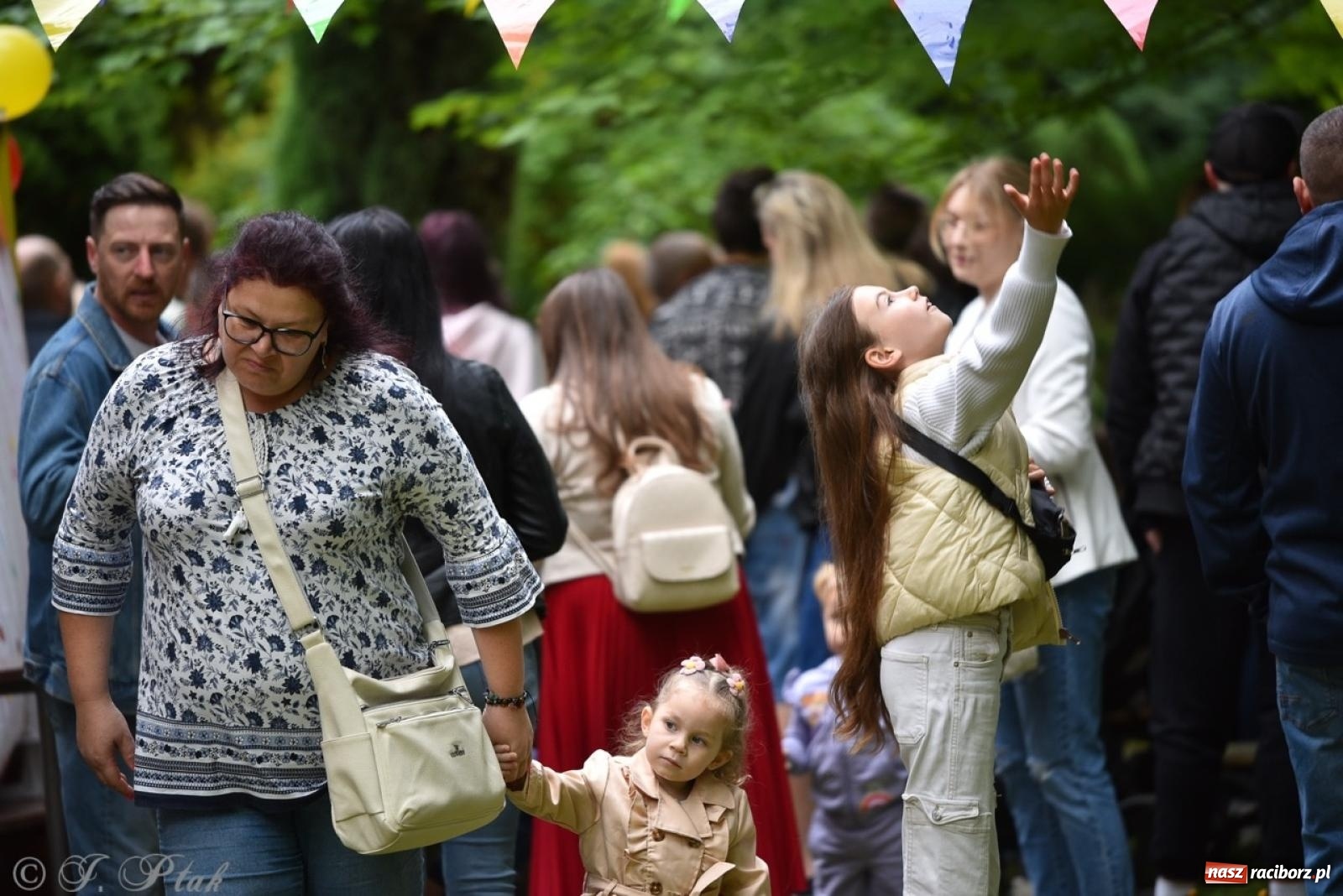 Zdjęcie w galerii na portalu naszraciborz.pl: Rodzinna atmosfera na festynie Przedszkola nr 13 w Raciborzu [FOTO i WIDEO] wiadomości z regionu