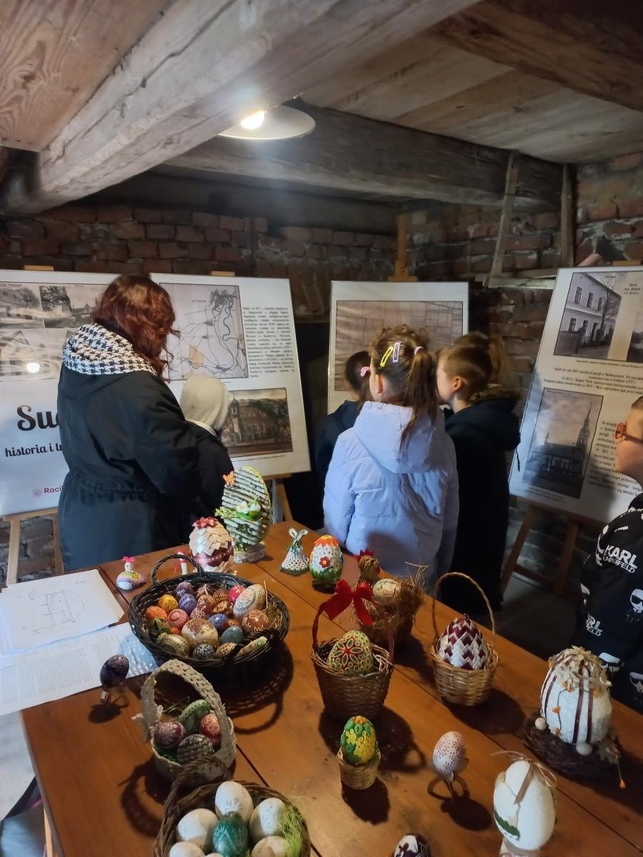 Zdjęcie w galerii na portalu naszraciborz.pl: Przy spichlerzu w Sudole powstała zegrodka [FOTO] wiadomości z regionu