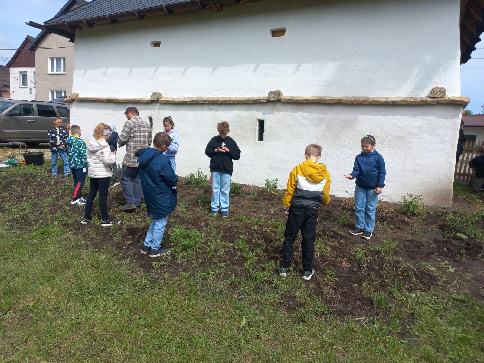 Zdjęcie w galerii na portalu naszraciborz.pl: Przy spichlerzu w Sudole powstała zegrodka [FOTO] wiadomości z regionu