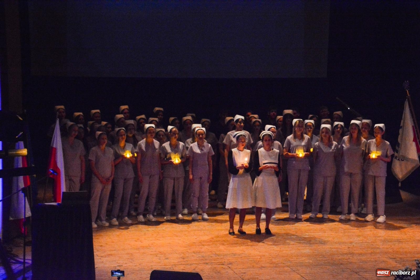 Zdjęcie w galerii na portalu naszraciborz.pl: Uroczystość czepkowania w raciborskiej Akademii Nauk Stosowanych [FOTO i WIDEO] wiadomości z regionu