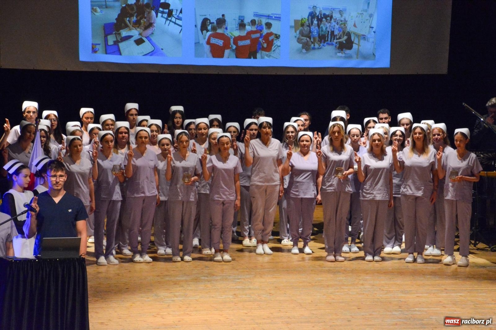 Zdjęcie w galerii na portalu naszraciborz.pl: Uroczystość czepkowania w raciborskiej Akademii Nauk Stosowanych [FOTO i WIDEO] wiadomości z regionu