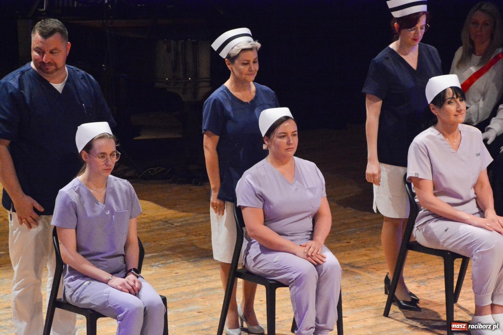 Zdjęcie w galerii na portalu naszraciborz.pl: Uroczystość czepkowania w raciborskiej Akademii Nauk Stosowanych [FOTO i WIDEO] wiadomości z regionu