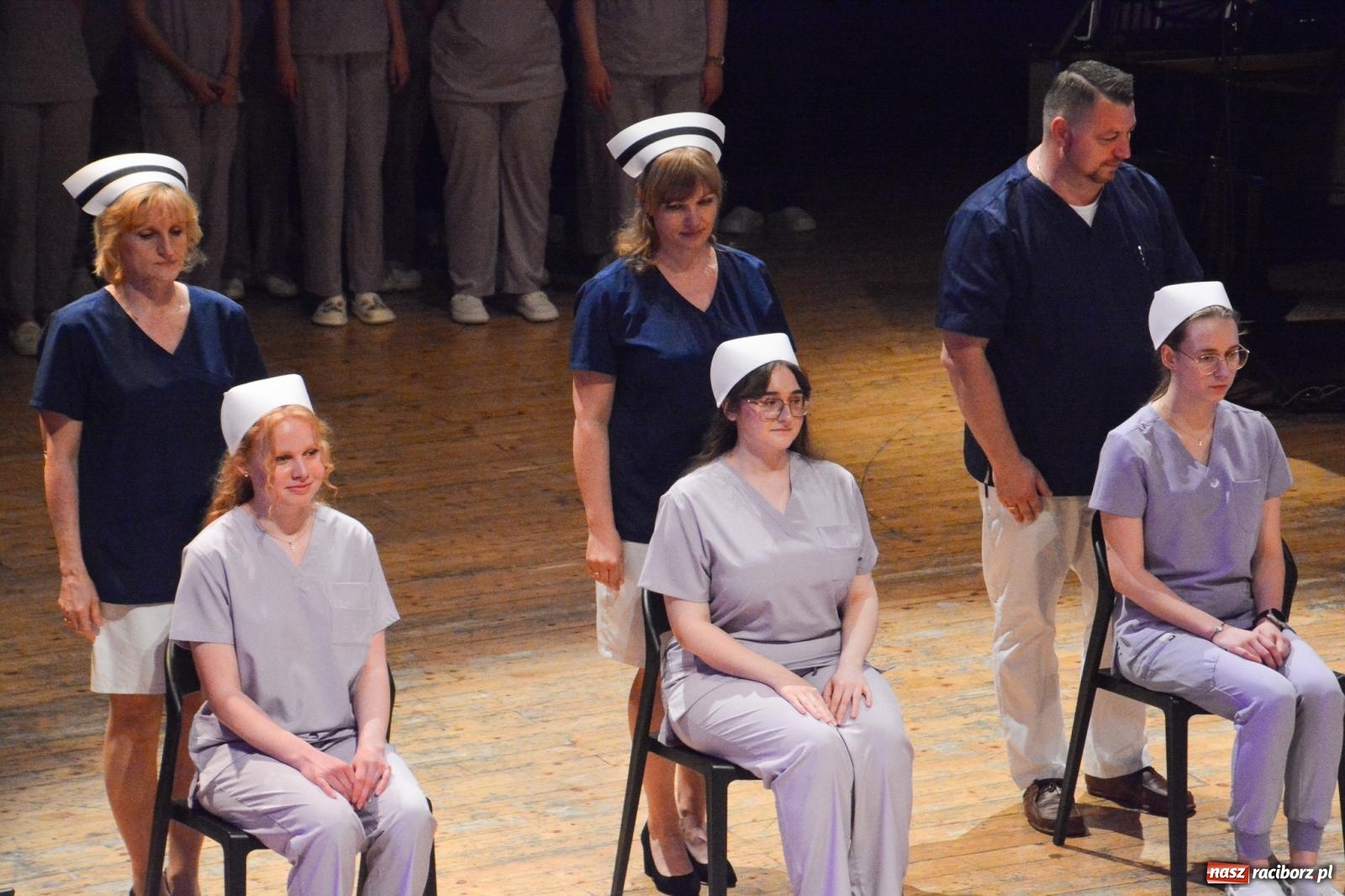 Zdjęcie w galerii na portalu naszraciborz.pl: Uroczystość czepkowania w raciborskiej Akademii Nauk Stosowanych [FOTO i WIDEO] wiadomości z regionu