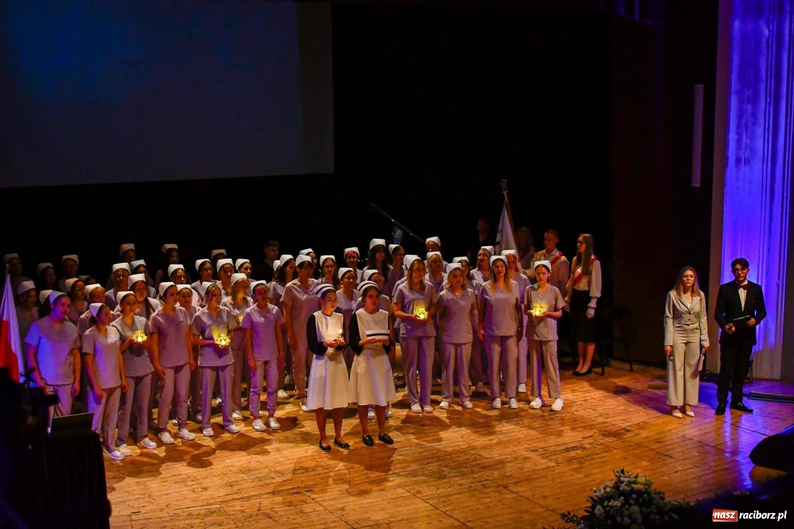 Zdjęcie w galerii na portalu naszraciborz.pl: Uroczystość czepkowania w raciborskiej Akademii Nauk Stosowanych [FOTO i WIDEO] wiadomości z regionu