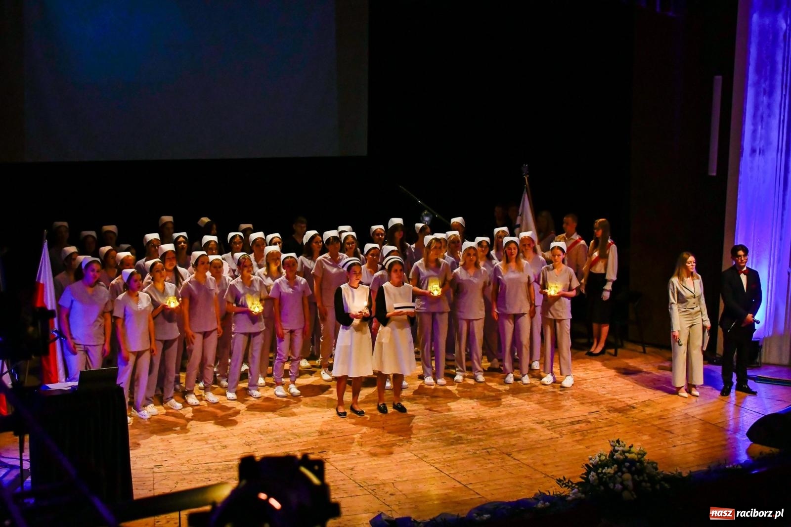 Zdjęcie w galerii na portalu naszraciborz.pl: Uroczystość czepkowania w raciborskiej Akademii Nauk Stosowanych [FOTO i WIDEO] wiadomości z regionu