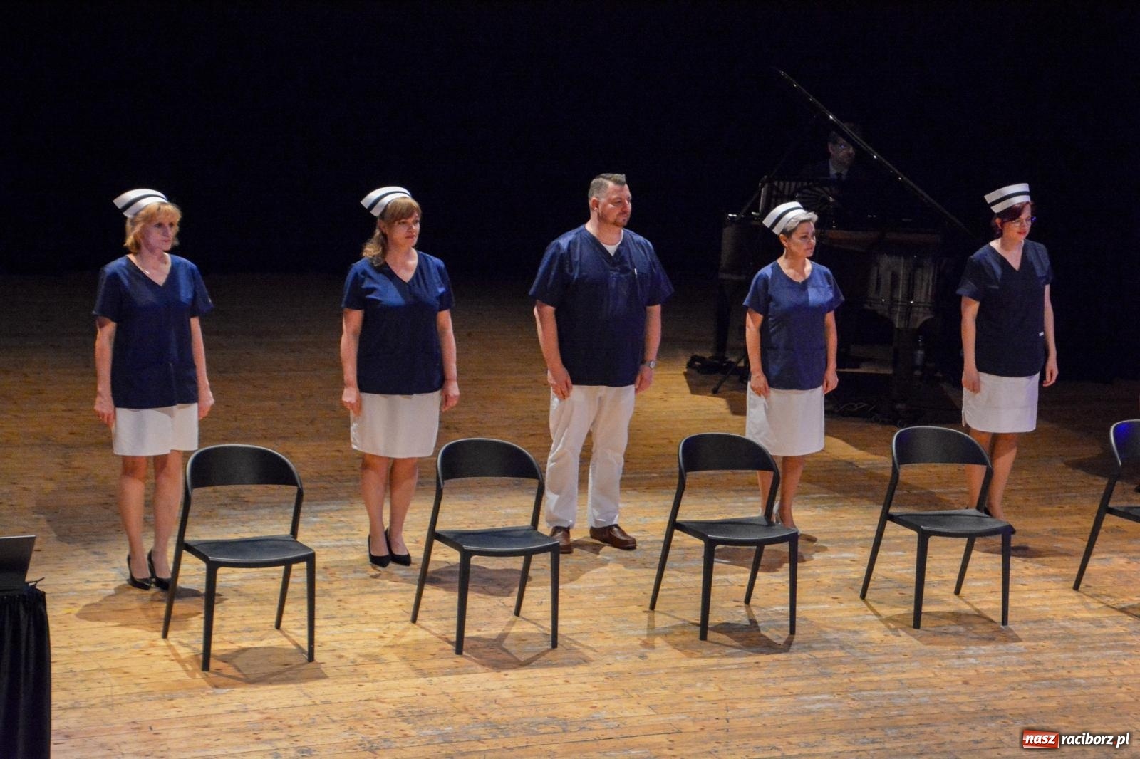 Zdjęcie w galerii na portalu naszraciborz.pl: Uroczystość czepkowania w raciborskiej Akademii Nauk Stosowanych [FOTO i WIDEO] wiadomości z regionu