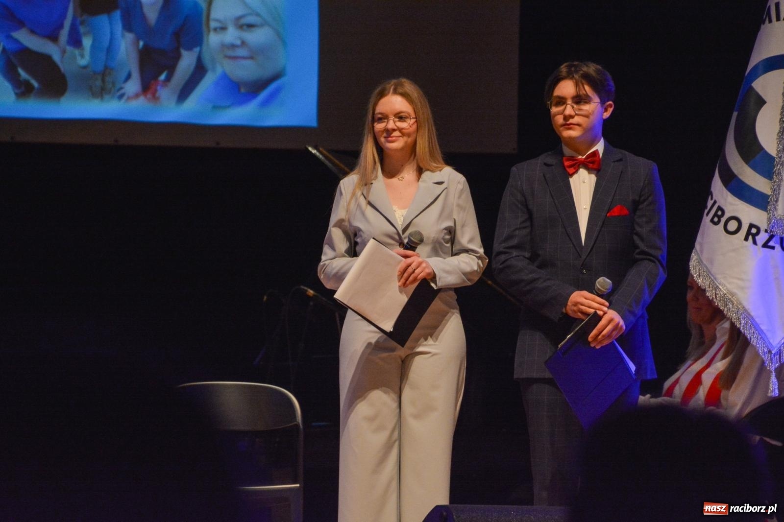 Zdjęcie w galerii na portalu naszraciborz.pl: Uroczystość czepkowania w raciborskiej Akademii Nauk Stosowanych [FOTO i WIDEO] wiadomości z regionu