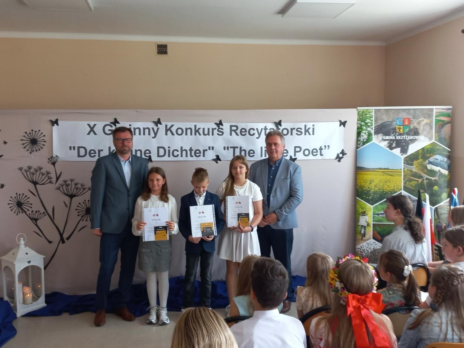 Zdjęcie w galerii na portalu naszraciborz.pl: Gminny Konkurs Recytatorski Der Kleine Dichter / The Little Poet wiadomości z regionu