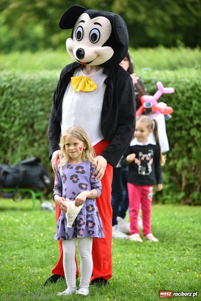 Zdjęcie w galerii na portalu naszraciborz.pl: Rodzinna przygoda w Przedszkolu nr 20 – festyn pełen radości i atrakcji [FOTO i WIDEO] wiadomości z regionu