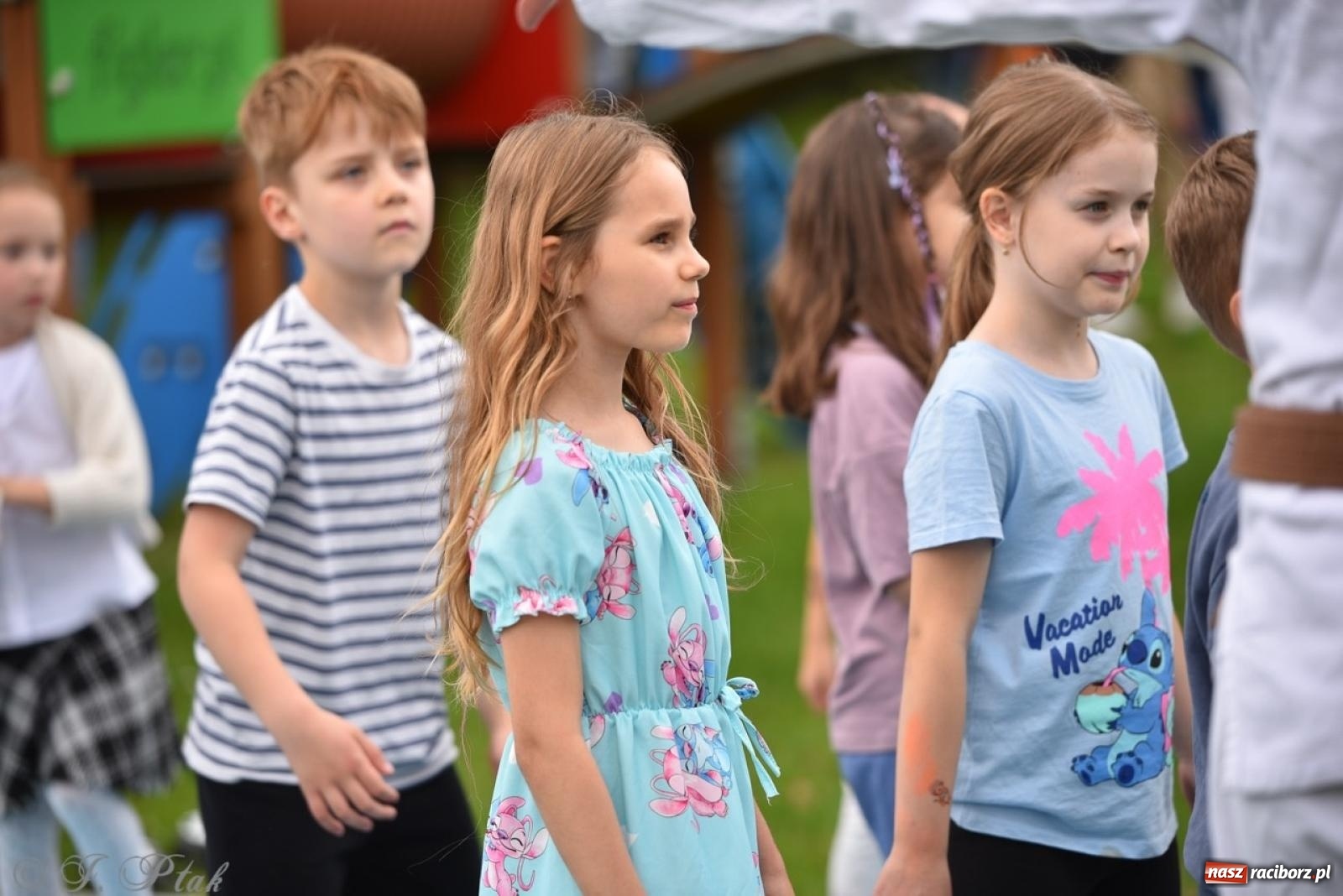 Zdjęcie w galerii na portalu naszraciborz.pl: Rodzinna przygoda w Przedszkolu nr 20 – festyn pełen radości i atrakcji [FOTO i WIDEO] wiadomości z regionu
