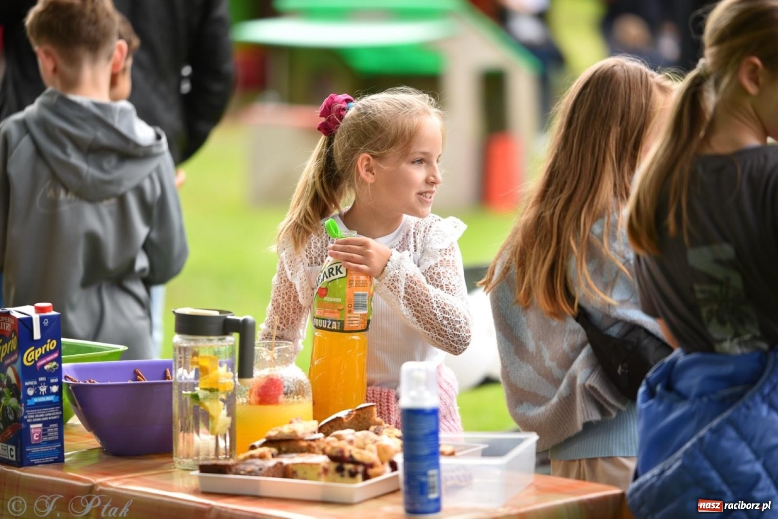 Zdjęcie w galerii na portalu naszraciborz.pl: Rodzinna przygoda w Przedszkolu nr 20 – festyn pełen radości i atrakcji [FOTO i WIDEO] wiadomości z regionu