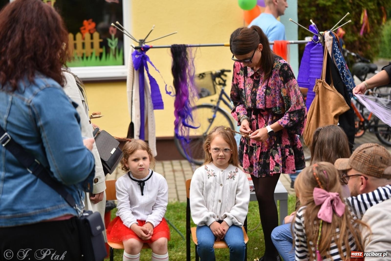 Zdjęcie w galerii na portalu naszraciborz.pl: Rodzinna przygoda w Przedszkolu nr 20 – festyn pełen radości i atrakcji [FOTO i WIDEO] wiadomości z regionu