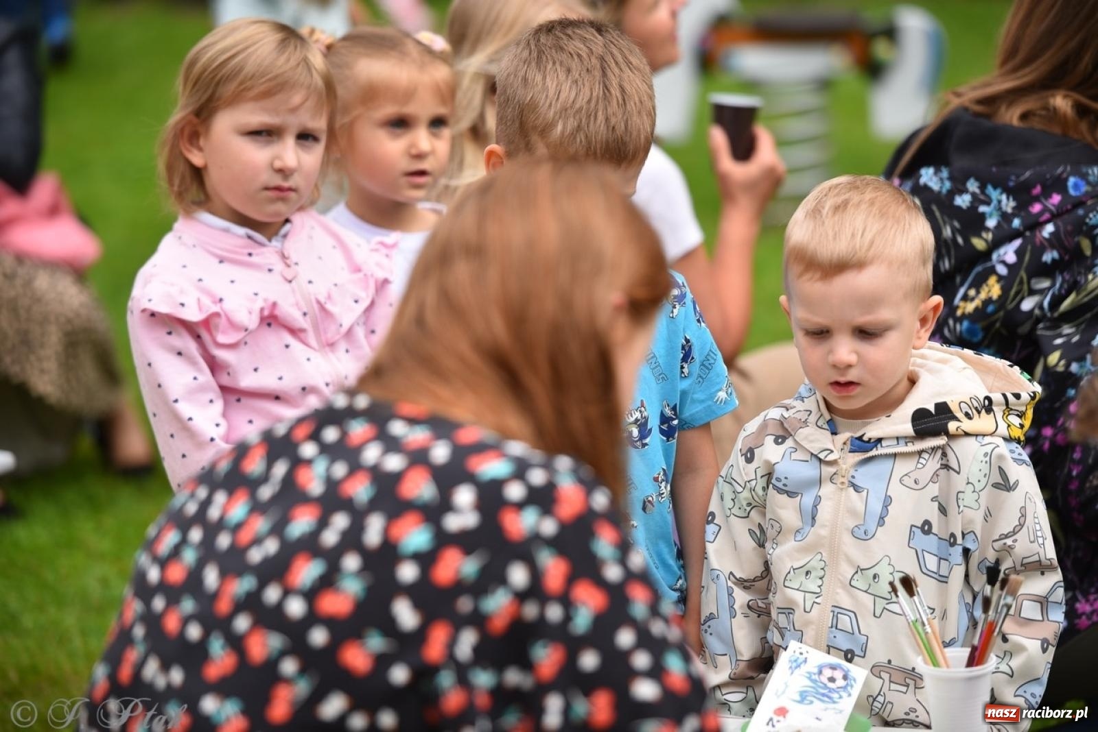 Zdjęcie w galerii na portalu naszraciborz.pl: Rodzinna przygoda w Przedszkolu nr 20 – festyn pełen radości i atrakcji [FOTO i WIDEO] wiadomości z regionu