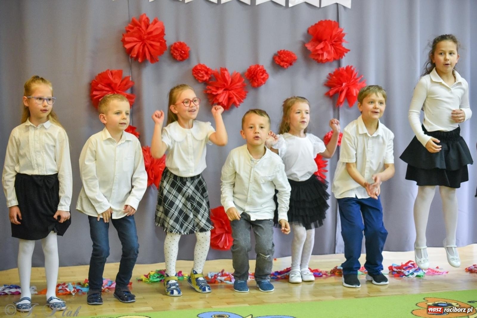 Zdjęcie w galerii na portalu naszraciborz.pl: Rodzinna przygoda w Przedszkolu nr 20 – festyn pełen radości i atrakcji [FOTO i WIDEO] wiadomości z regionu