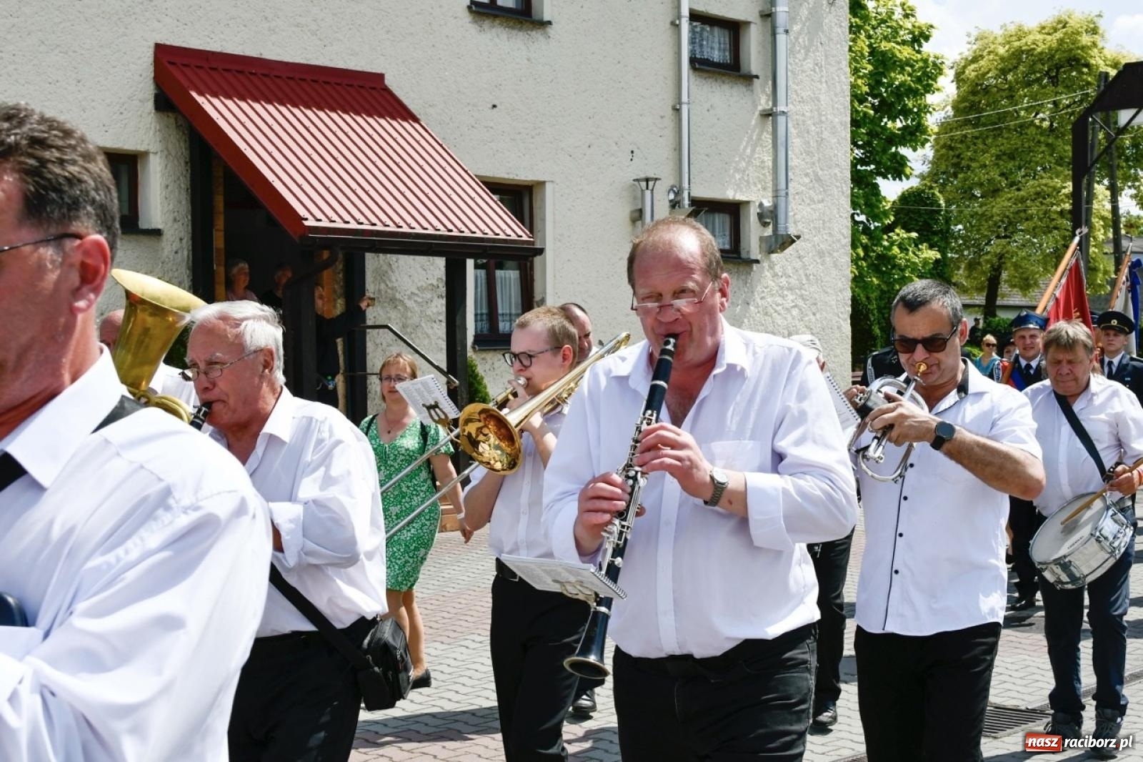 Zdjęcie w galerii na portalu naszraciborz.pl: 100 lat OSP Pogrzebień i nowy sztandar. Uroczystości z odznaczeniami i czeskim akcentem [FOTO i WIDEO] wiadomości z regionu
