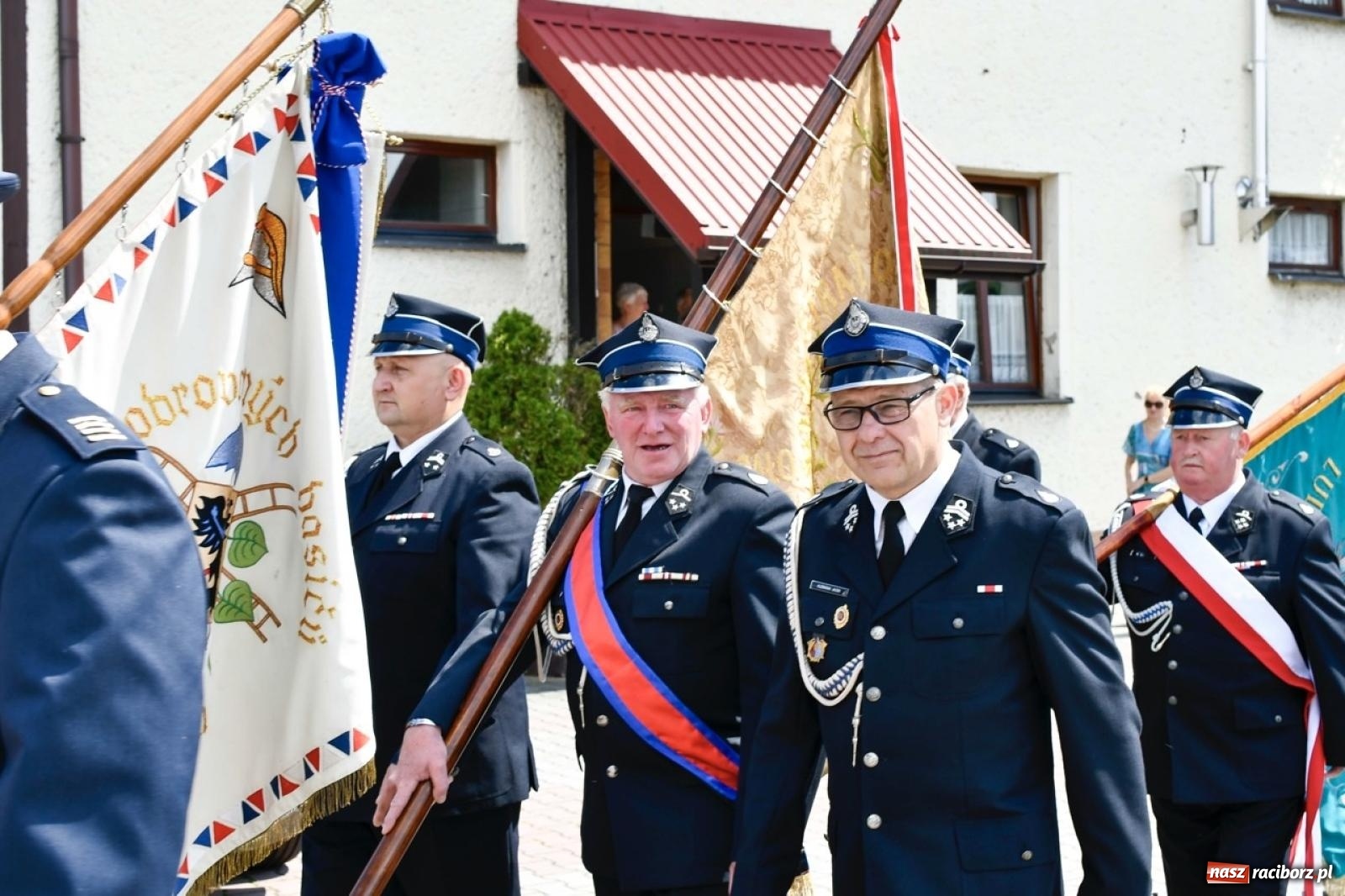 Zdjęcie w galerii na portalu naszraciborz.pl: 100 lat OSP Pogrzebień i nowy sztandar. Uroczystości z odznaczeniami i czeskim akcentem [FOTO i WIDEO] wiadomości z regionu