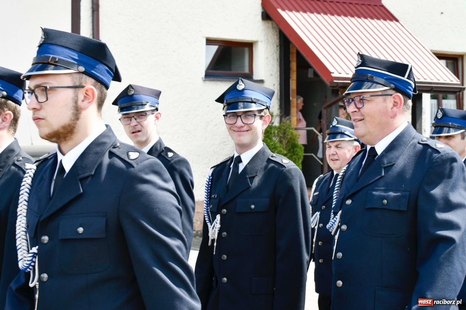Zdjęcie w galerii na portalu naszraciborz.pl: 100 lat OSP Pogrzebień i nowy sztandar. Uroczystości z odznaczeniami i czeskim akcentem [FOTO i WIDEO] wiadomości z regionu