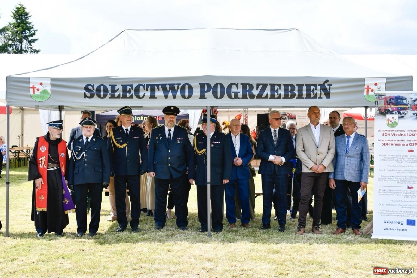 Zdjęcie w galerii na portalu naszraciborz.pl: 100 lat OSP Pogrzebień i nowy sztandar. Uroczystości z odznaczeniami i czeskim akcentem [FOTO i WIDEO] wiadomości z regionu