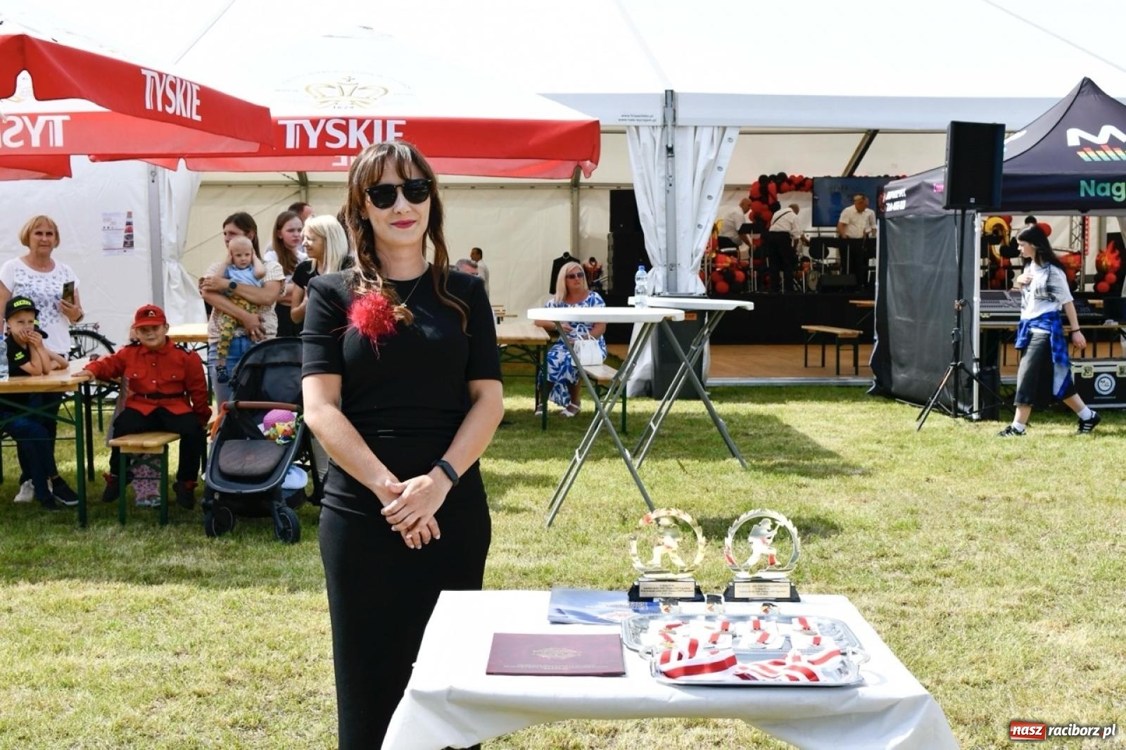 Zdjęcie w galerii na portalu naszraciborz.pl: 100 lat OSP Pogrzebień i nowy sztandar. Uroczystości z odznaczeniami i czeskim akcentem [FOTO i WIDEO] wiadomości z regionu