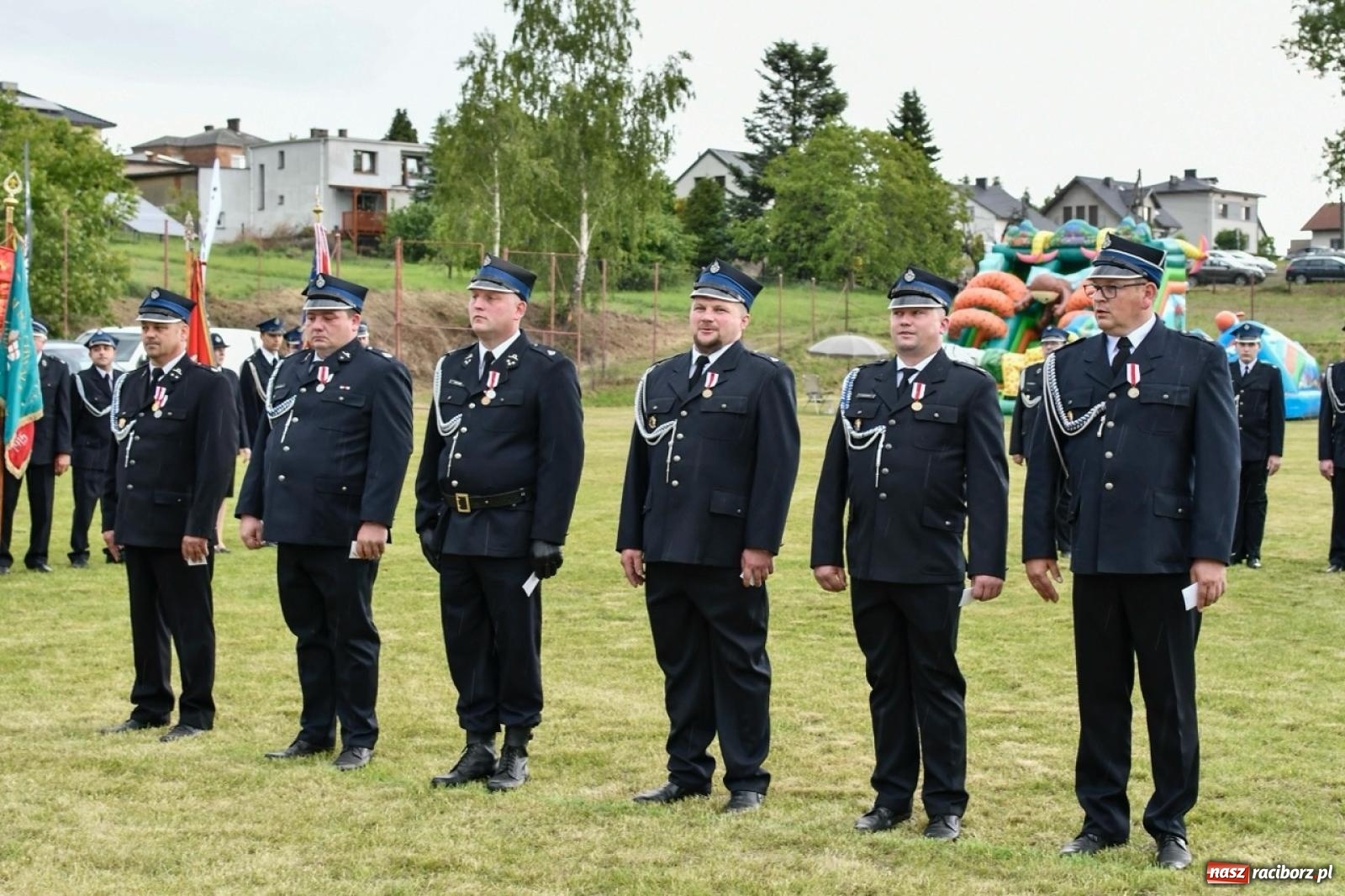 Zdjęcie w galerii na portalu naszraciborz.pl: 100 lat OSP Pogrzebień i nowy sztandar. Uroczystości z odznaczeniami i czeskim akcentem [FOTO i WIDEO] wiadomości z regionu