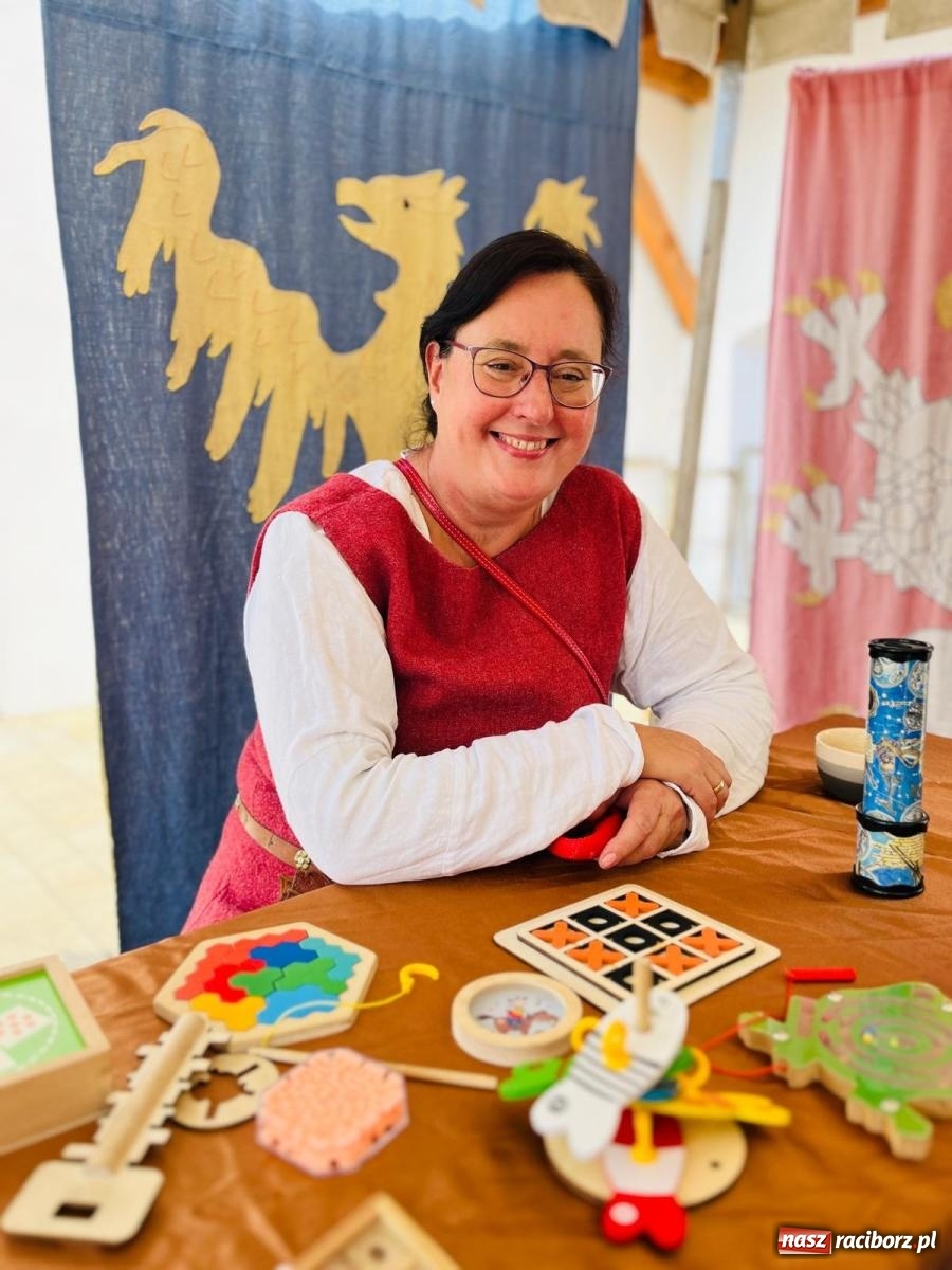 Zdjęcie w galerii na portalu naszraciborz.pl: Rycerska sobota na Zamku Piastowskim przyciągnęła tłumy  – przed nami jeszcze niedziela pełna atrakcji wiadomości z regionu