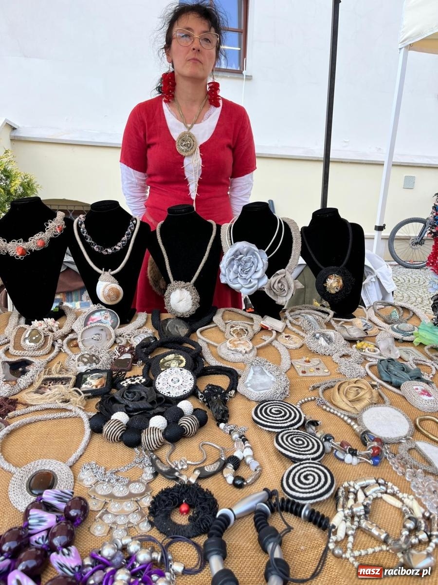 Zdjęcie w galerii na portalu naszraciborz.pl: Rycerska sobota na Zamku Piastowskim przyciągnęła tłumy  – przed nami jeszcze niedziela pełna atrakcji wiadomości z regionu