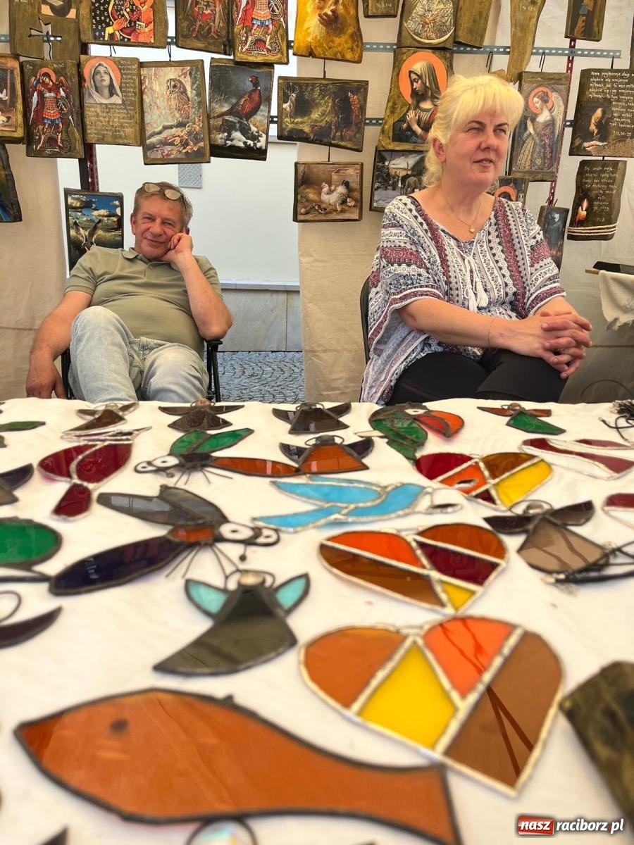 Zdjęcie w galerii na portalu naszraciborz.pl: Rycerska sobota na Zamku Piastowskim przyciągnęła tłumy  – przed nami jeszcze niedziela pełna atrakcji wiadomości z regionu