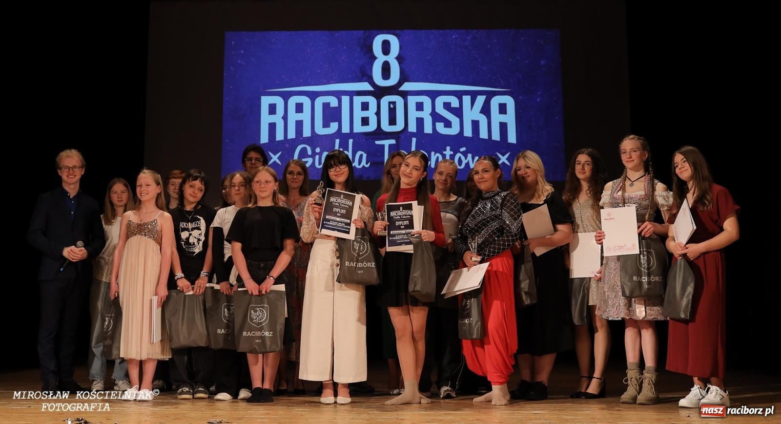 Zdjęcie w galerii na portalu naszraciborz.pl: Wielki finał Raciborskiej Giełdy Talentów za nami. Znamy zwycięzców ósmej edycji wiadomości z regionu
