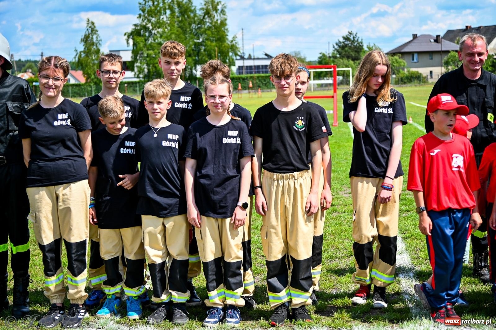 Zdjęcie w galerii na portalu naszraciborz.pl: Zawody sportowo-pożarnicze w Górkach Śląskich. Strażacka rywalizacja mimo kapryśnej pogody wiadomości z regionu