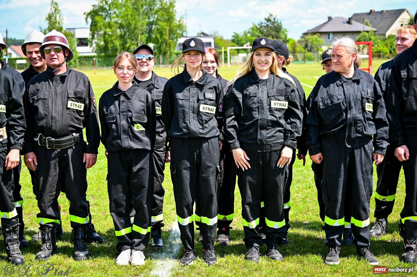 Zdjęcie w galerii na portalu naszraciborz.pl: Zawody sportowo-pożarnicze w Górkach Śląskich. Strażacka rywalizacja mimo kapryśnej pogody wiadomości z regionu