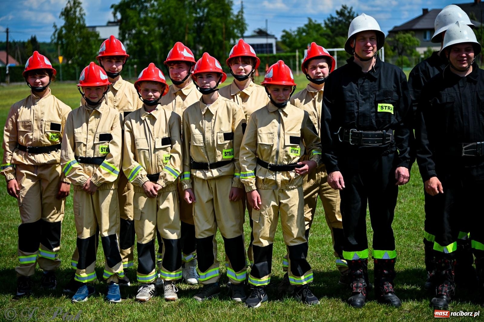 Zdjęcie w galerii na portalu naszraciborz.pl: Zawody sportowo-pożarnicze w Górkach Śląskich. Strażacka rywalizacja mimo kapryśnej pogody wiadomości z regionu