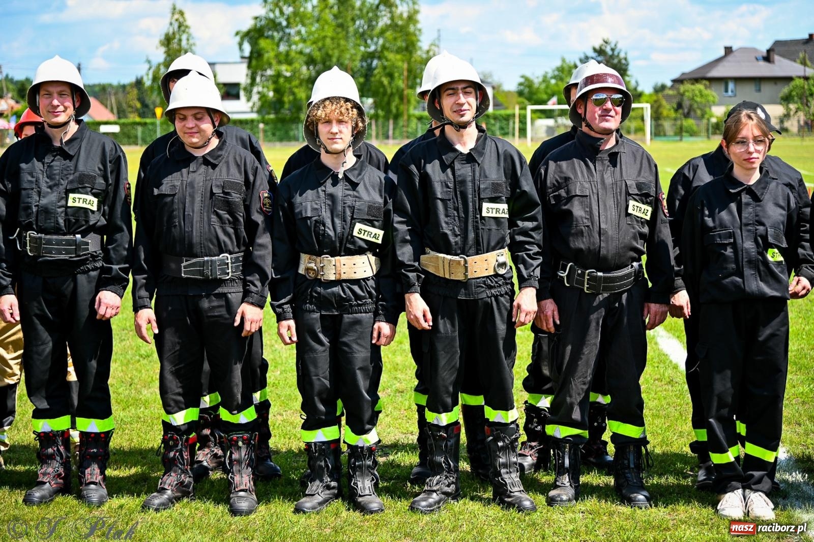Zdjęcie w galerii na portalu naszraciborz.pl: Zawody sportowo-pożarnicze w Górkach Śląskich. Strażacka rywalizacja mimo kapryśnej pogody wiadomości z regionu