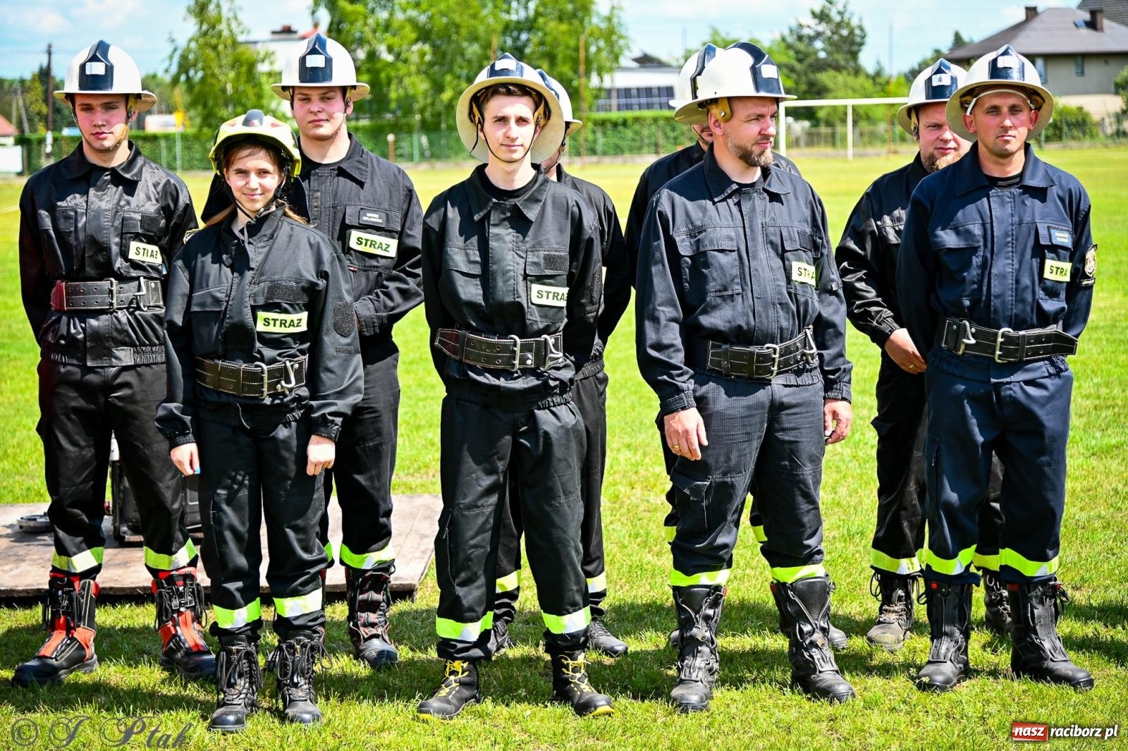 Zdjęcie w galerii na portalu naszraciborz.pl: Zawody sportowo-pożarnicze w Górkach Śląskich. Strażacka rywalizacja mimo kapryśnej pogody wiadomości z regionu