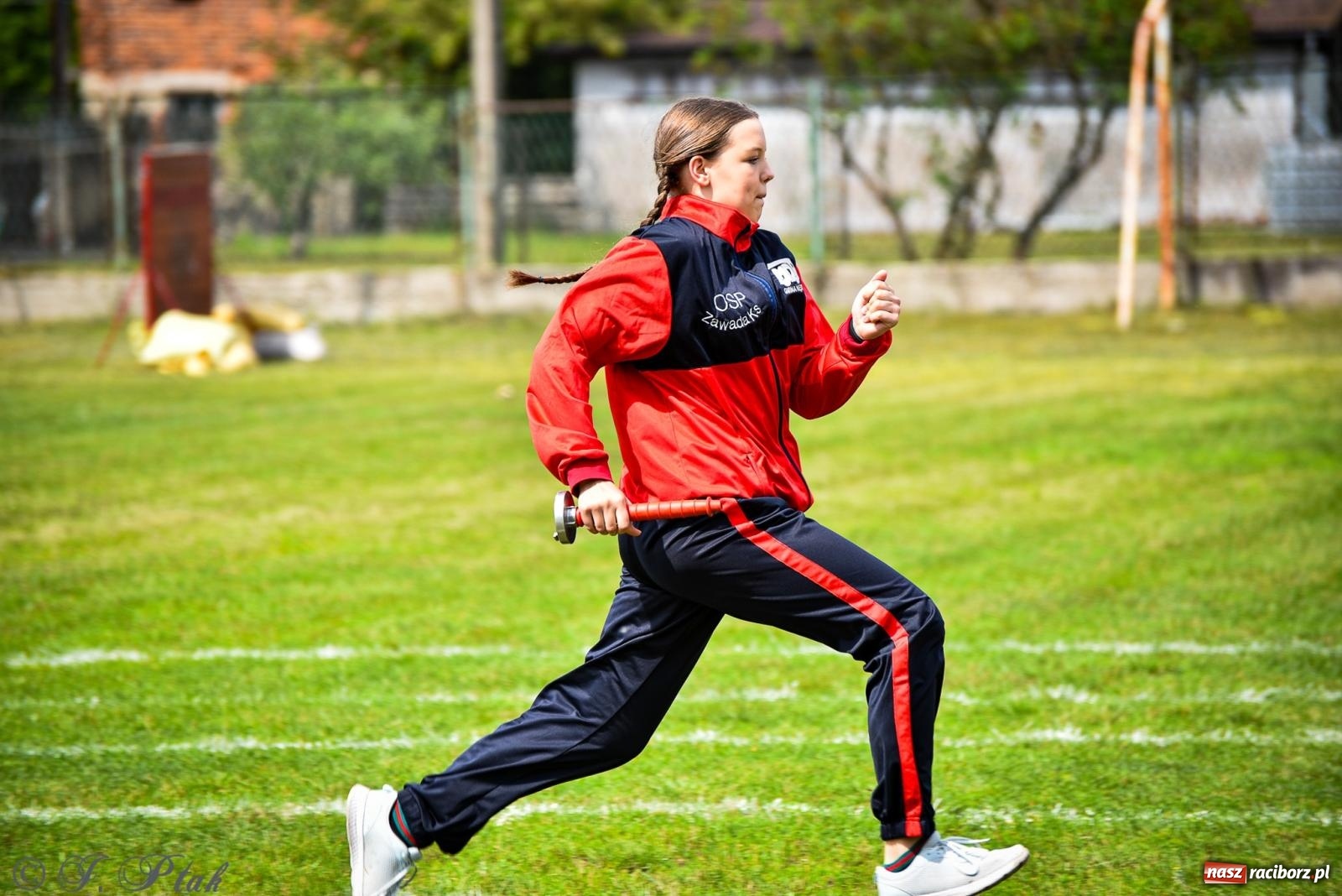 Zdjęcie w galerii na portalu naszraciborz.pl: Zawody sportowo-pożarnicze w Górkach Śląskich. Strażacka rywalizacja mimo kapryśnej pogody wiadomości z regionu