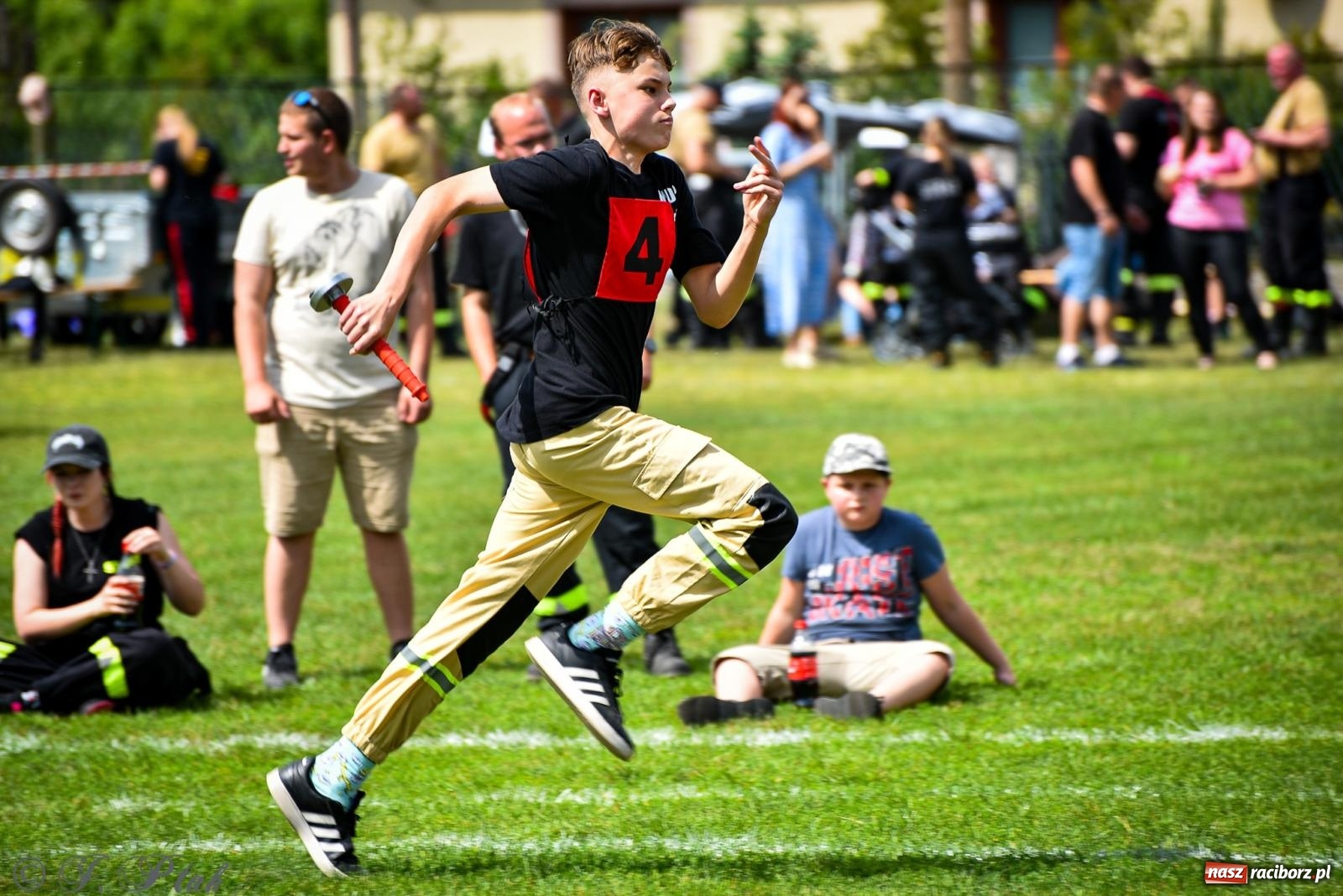 Zdjęcie w galerii na portalu naszraciborz.pl: Zawody sportowo-pożarnicze w Górkach Śląskich. Strażacka rywalizacja mimo kapryśnej pogody wiadomości z regionu