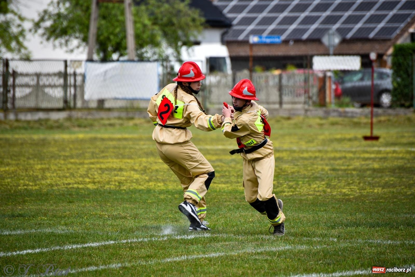 Zdjęcie w galerii na portalu naszraciborz.pl: Zawody sportowo-pożarnicze w Górkach Śląskich. Strażacka rywalizacja mimo kapryśnej pogody wiadomości z regionu