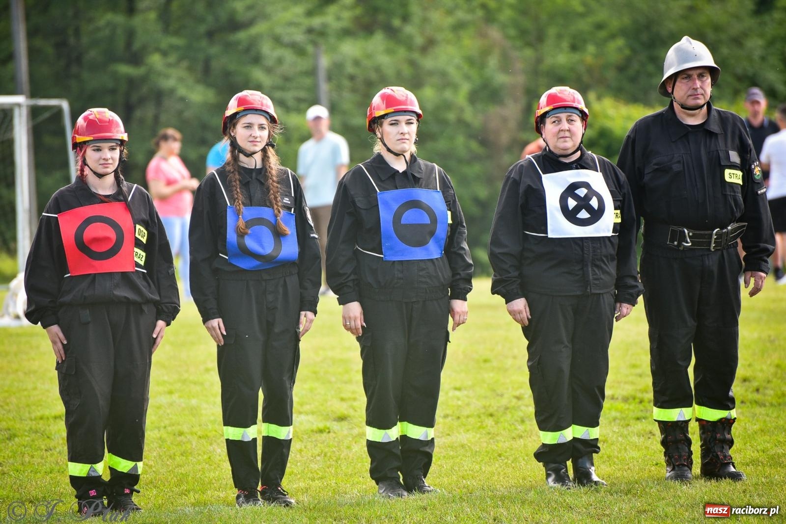 Zdjęcie w galerii na portalu naszraciborz.pl: Zawody sportowo-pożarnicze w Górkach Śląskich. Strażacka rywalizacja mimo kapryśnej pogody wiadomości z regionu